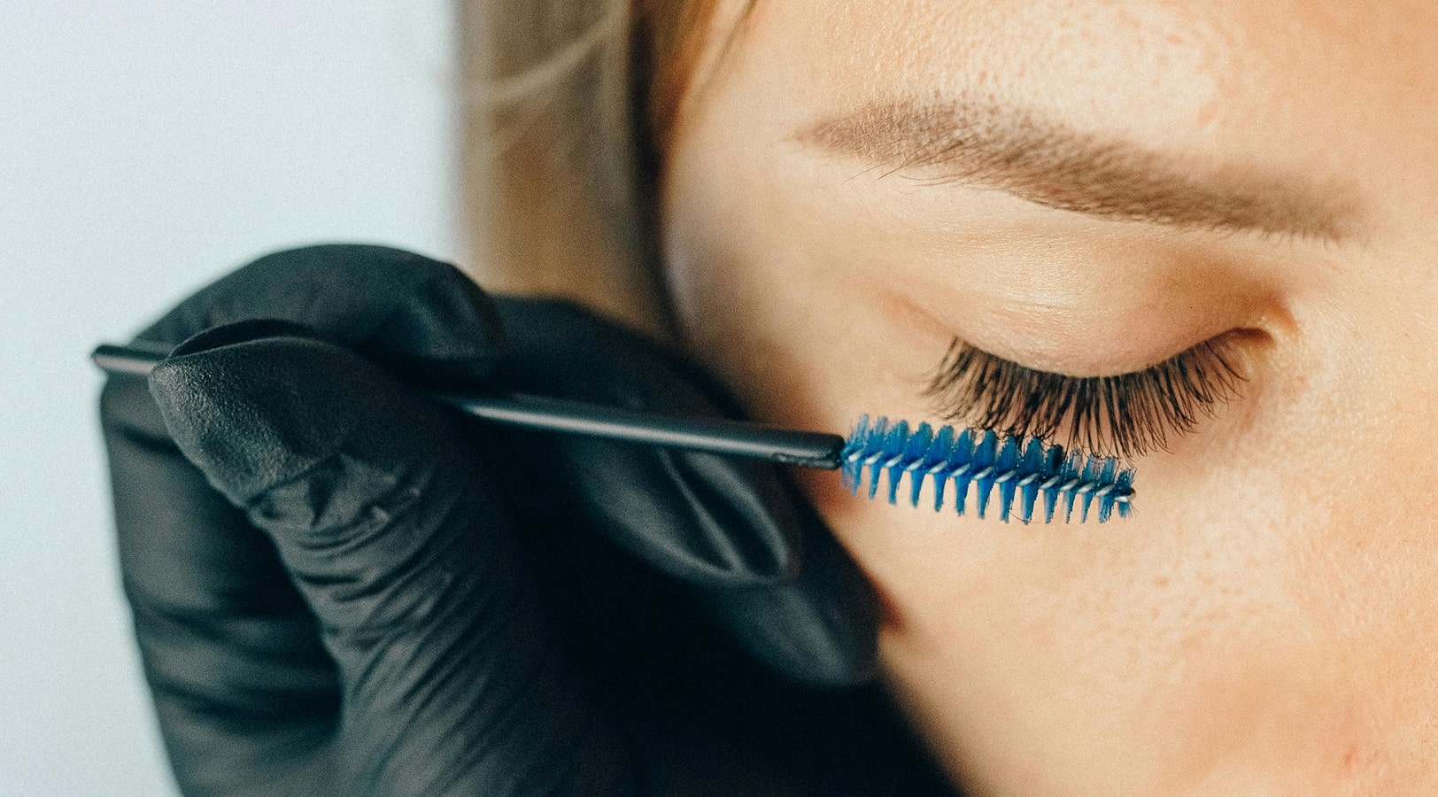 5 Reasons Eyelash Extensions Will Make Your Life Easier